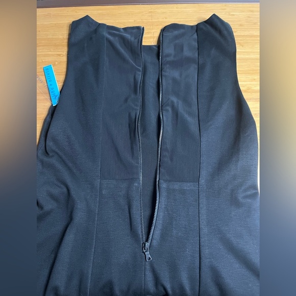 NWT Alice + Olivia- Black Dress. Size 8 - Picture 8 of 9